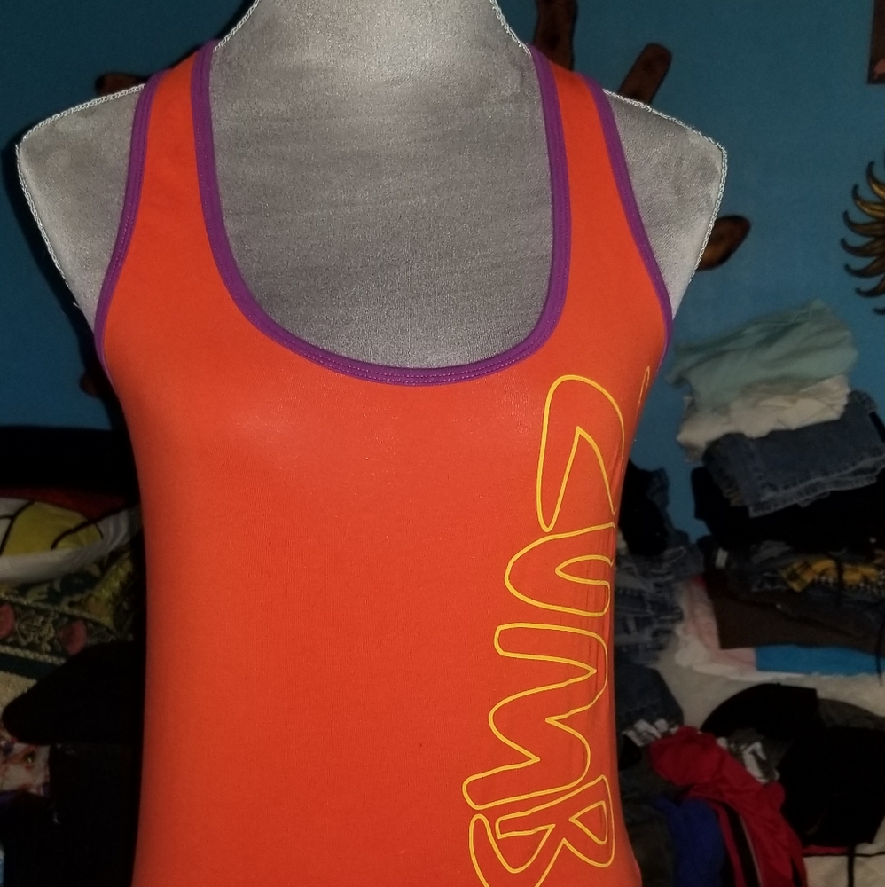 2 workout tanks